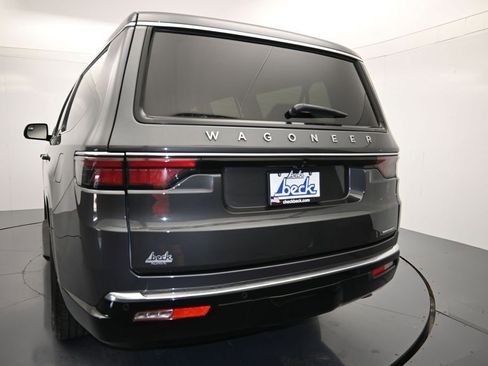 Used 2024 Jeep Wagoneer L Series II RWD image 23