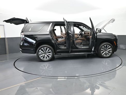 Used 2025 Chevrolet Tahoe High Country image 91