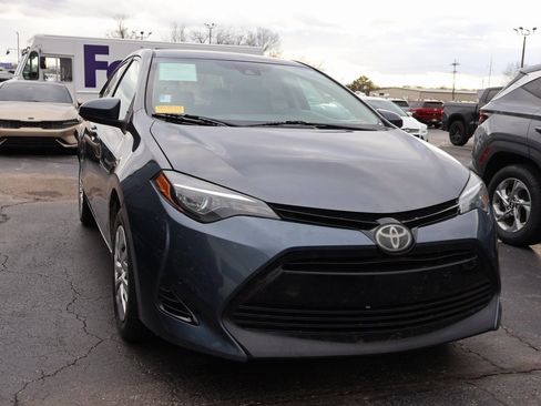 Used 2018 Toyota Corolla L image 12