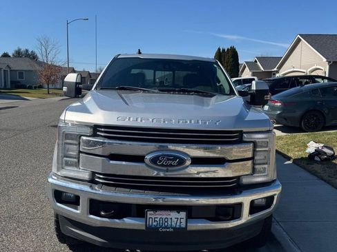 Used 2019 Ford F350 Lariat w/ Lariat Ultimate Package image 9