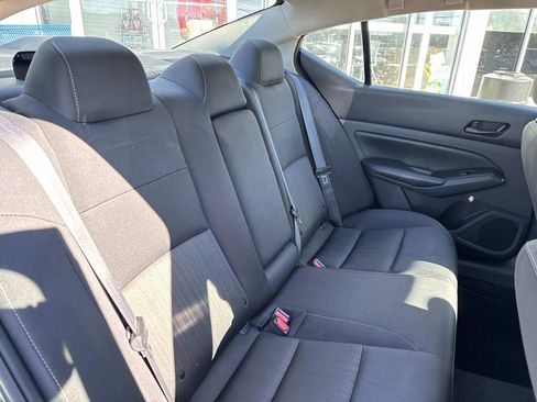 Used 2024 Nissan Altima 2.5 SV image 10