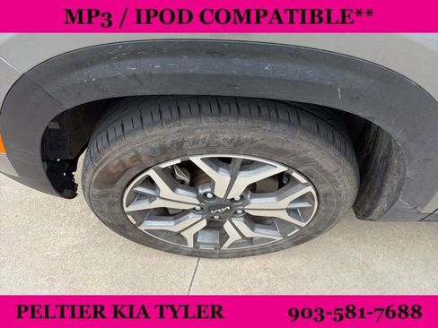 Certified 2023 Kia Seltos EX AWD/4WD image 5