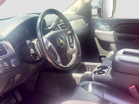 Used 2013 Chevrolet Silverado 2500 LTZ w/ LTZ Plus Package AWD/4WD image 20