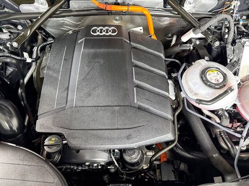 Used 2022 Audi Q5 e Prestige w/ Prestige Package image 29