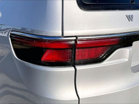 Used 2023 Jeep Wagoneer Series II w/ Flexible Seating Group image 28