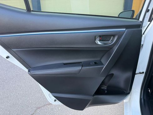 Used 2014 Toyota Corolla S FWD image 12