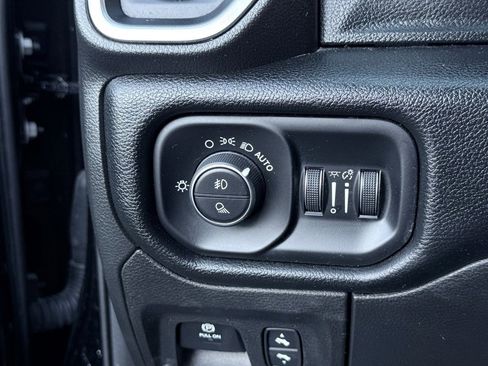 Used 2022 RAM 1500 Laramie image 33