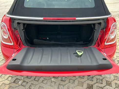 Used 2013 MINI Cooper Convertible image 19