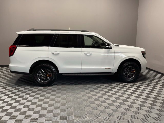 Used 2025 Ford Expedition Tremor AWD/4WD image 7