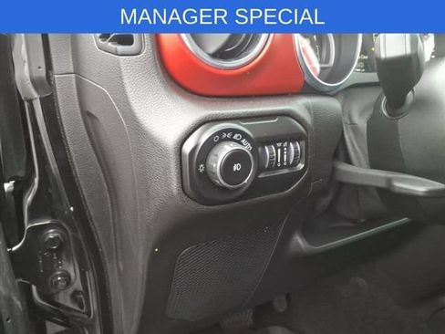 Used 2020 Jeep Wrangler Unlimited Rubicon AWD/4WD image 12