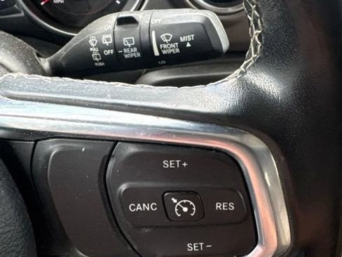 Used 2020 Jeep Wrangler Unlimited Rubicon w/ Dual Top Group AWD/4WD image 15
