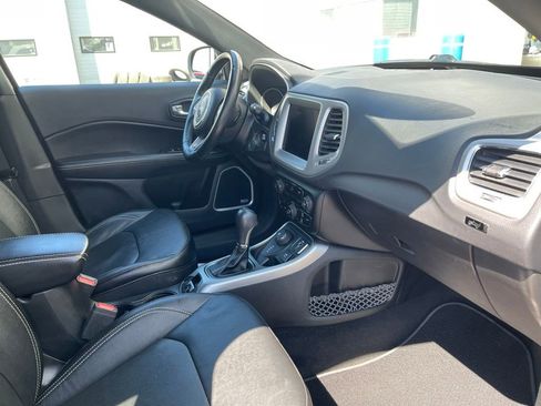 Used 2021 Jeep Compass Latitude w/ Sun and Sound Group AWD/4WD image 22