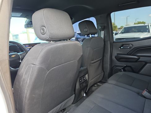 Used 2023 Chevrolet Colorado LT w/ LT Convenience Package RWD image 11