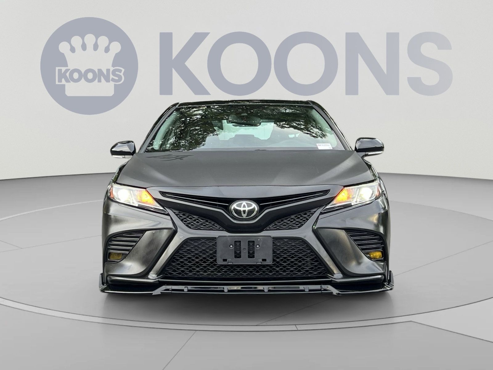 Used 2019 Toyota Camry SE w/ Audio Package FWD image 4