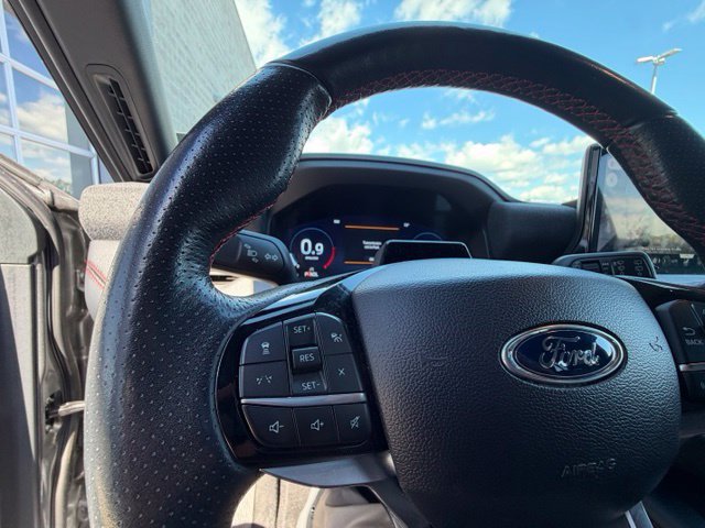 Used 2025 Ford Explorer ST-Line AWD/4WD image 26