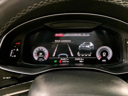 Used 2021 Audi Q8 Premium w/ Black Optic Package image 25