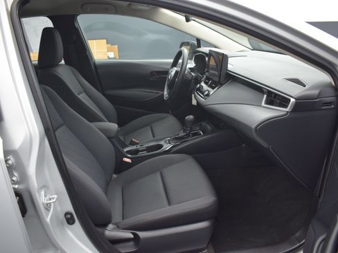 Used 2023 Toyota Corolla LE FWD image 10