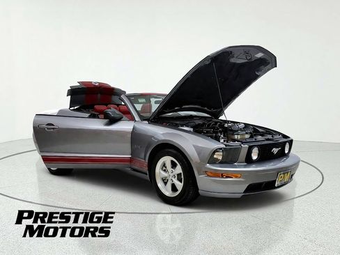 Used 2007 Ford Mustang GT RWD image 11