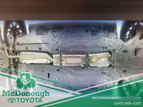 Used 2024 Toyota Camry SE image 16