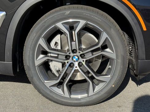 New 2026 BMW X5 xDrive50e w/ Premium Package image 8