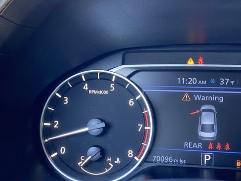 Used 2024 Nissan Altima 2.5 SV image 21