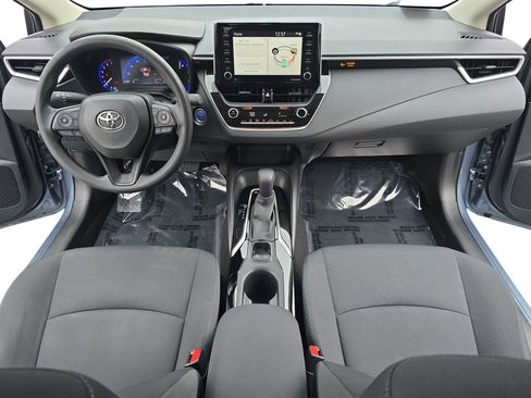 Used 2021 Toyota Corolla LE image 9