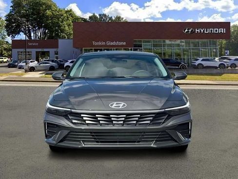 New 2026 Hyundai Elantra SE image 12
