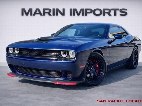 Used 2016 Dodge Challenger SRT Hellcat RWD image 1