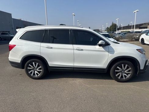 Used 2021 Honda Pilot EX image 5