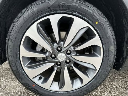 Certified 2022 Buick Encore Preferred w/ Safety Package II image 21