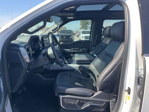 Used 2024 Ford F150 Lariat w/ FX4 Off-Road Package image 10