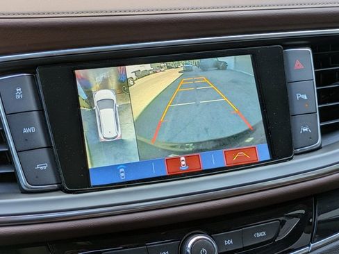 Used 2018 Buick Enclave Avenir w/ Avenir Technology Package image 12