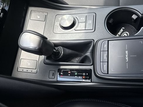 Used 2024 Lexus IS 350 F Sport RWD image 22