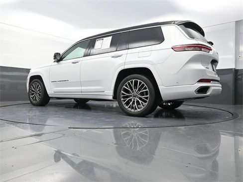 Used 2023 Jeep Grand Cherokee L Summit image 21