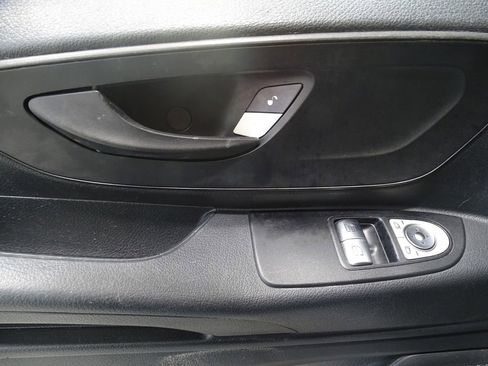 Used 2017 Mercedes-Benz Metris image 14