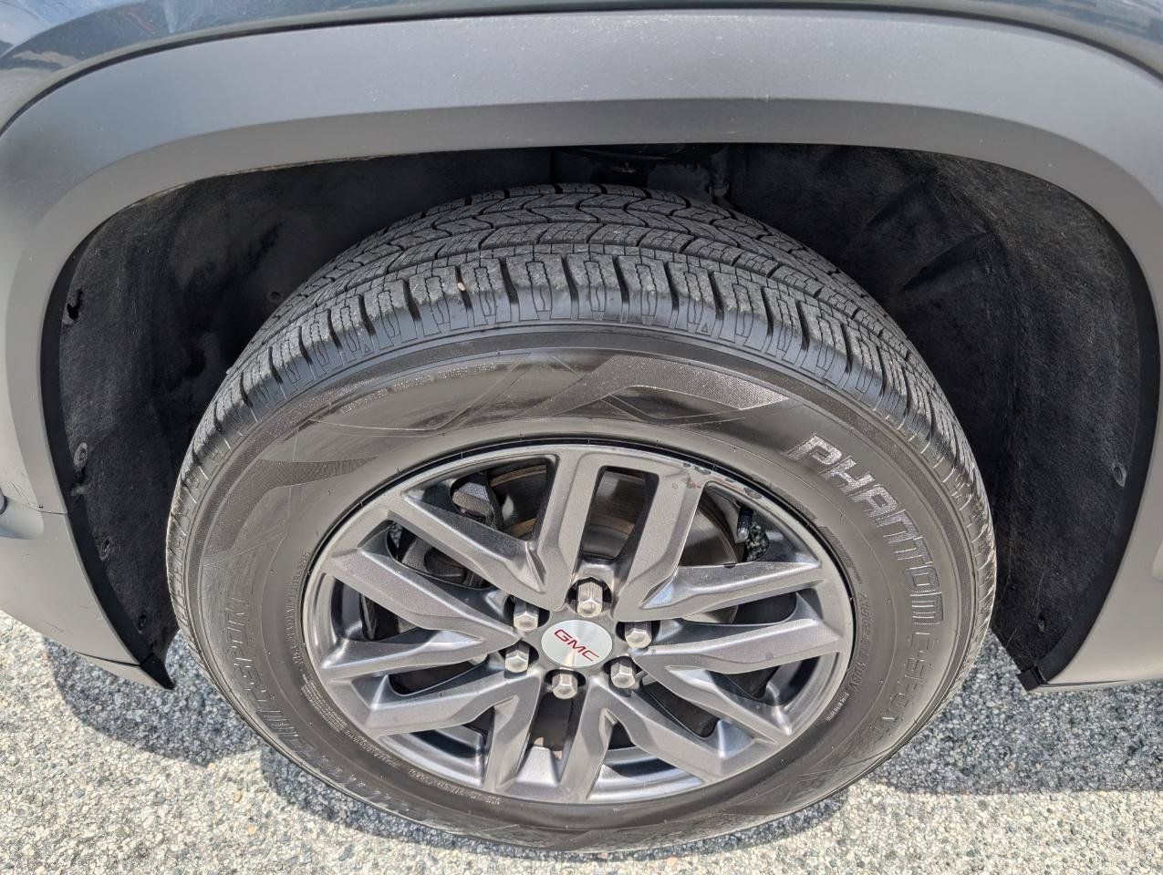 Used 2019 GMC Acadia SLT FWD image 12
