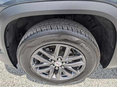 Used 2019 GMC Acadia SLT FWD image 12