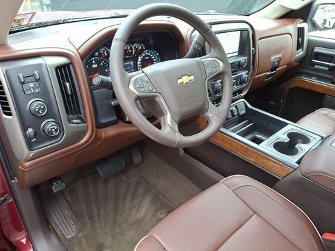 Used 2015 Chevrolet Silverado 1500 High Country w/ High Country Premium Package AWD/4WD image 9