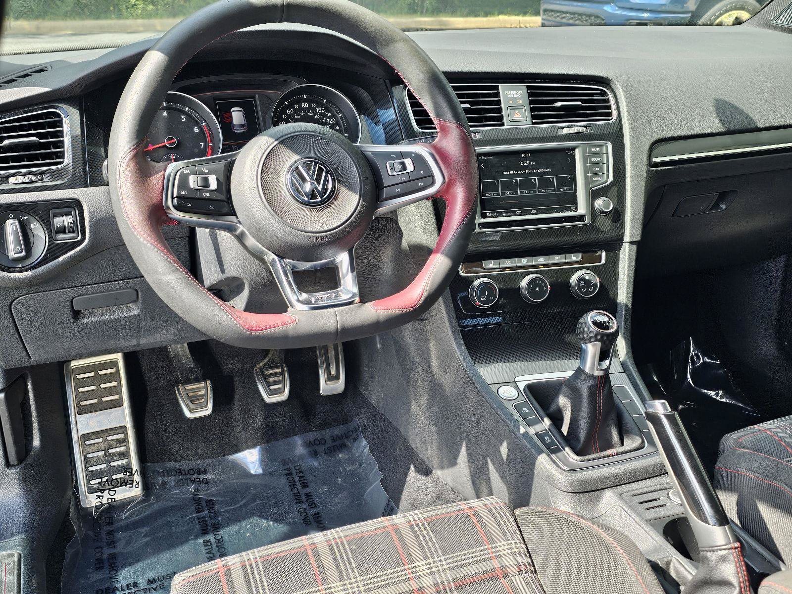 Used 2017 Volkswagen GTI Sport FWD image 32