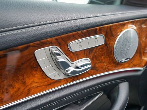 Used 2017 Mercedes-Benz E 300 4MATIC image 16