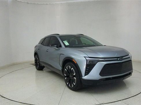 Used 2025 Chevrolet Blazer EV RS image 64