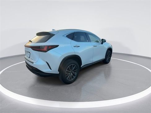 Used 2022 Lexus NX 250 FWD image 8