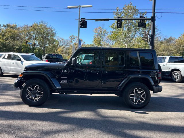 Used 2024 Jeep Wrangler Unlimited Sahara w/ Technology Group AWD/4WD image 25