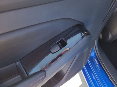 Certified 2025 Nissan Altima 2.5 SR image 14