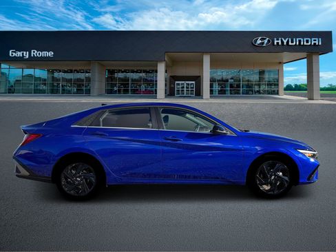 New 2026 Hyundai Elantra SEL Sport Premium w/ Cargo Package FWD image 9
