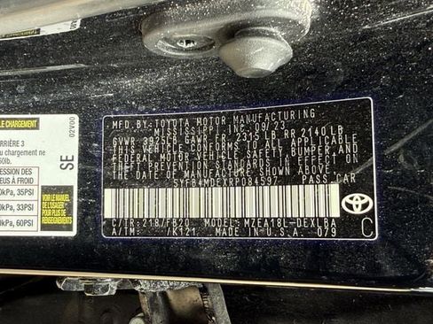 Used 2024 Toyota Corolla LE image 32