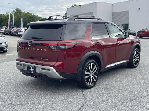 Used 2025 Nissan Pathfinder Platinum FWD image 6