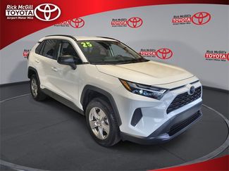 Used 2025 Toyota RAV4 LE video 1