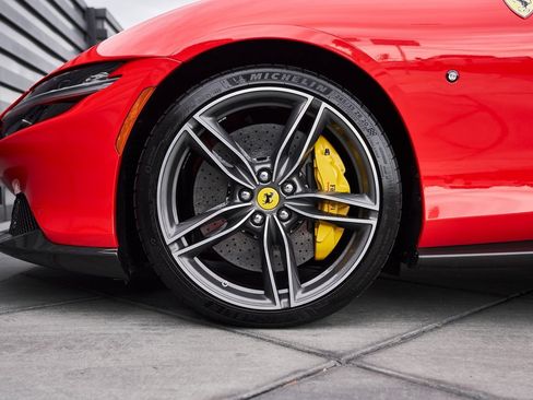 Used 2023 Ferrari Roma image 3