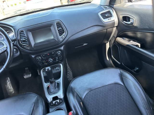 Used 2018 Jeep Compass Latitude w/ Popular Equipment Group FWD image 16